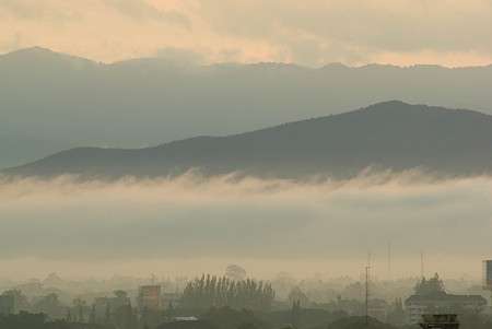 チェンマイの朝(A morning in Chiangmai) IMGP50279_R