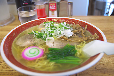 「のんきや」の塩ラーメン
