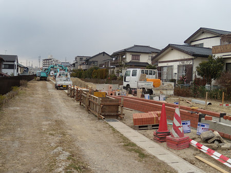 緑道工事中のさつき台入鹿用水跡2