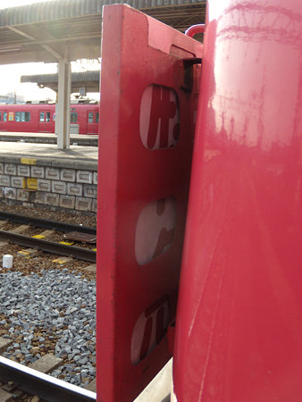 7715F種別サボの裏にある「特急」