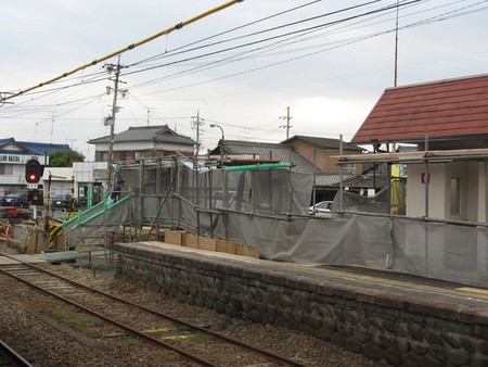 森上駅駅舎工事中
