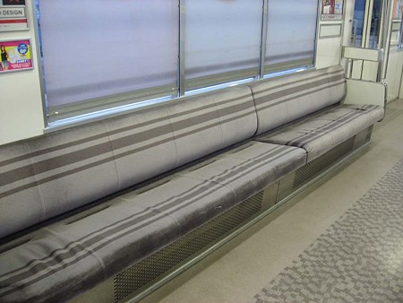3107Fモケットが禿げた座席