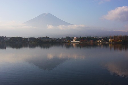 富士山と河口湖　逆さ富士！ (#^.^#)