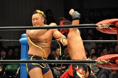 090206_YASSHI_elbow02