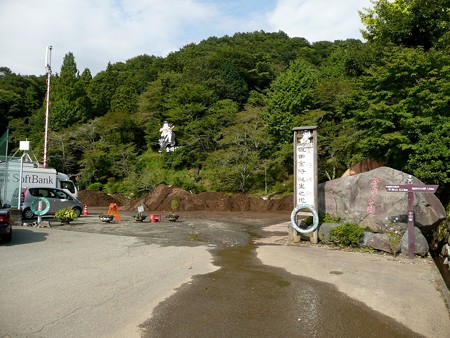 金時神社駐車場