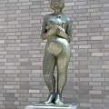 彫像江戸川文化会館13657