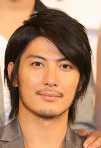 玉山鉄二